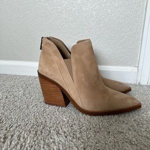 Vince Camuto Booties size 8 worn twice